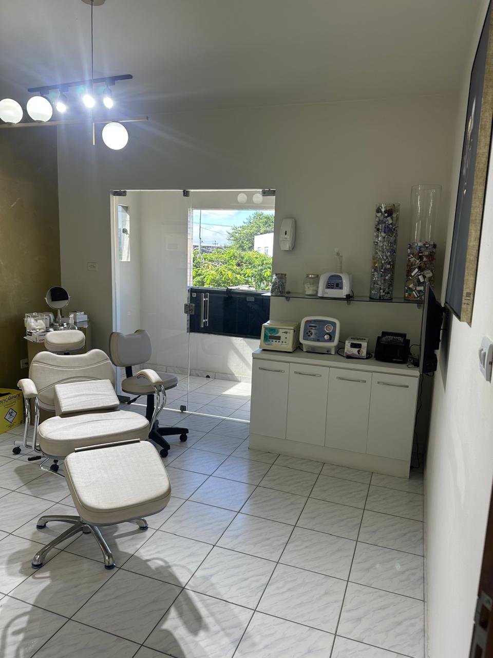 Visão geral da sala de atendimento